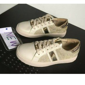 Iconic 👀 𝐌𝐈𝐂𝐇𝐀𝐄𝐋 𝐊𝐎𝐑𝐒 MK Gold Chain Mesh Glitter Ivory Sneakers sz13